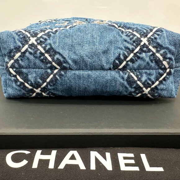 Chanel 22 MINI HANDBAG Quilted BLUE DENIM CROSSBODY HOBO BAG SHW - Picture 11 of 16